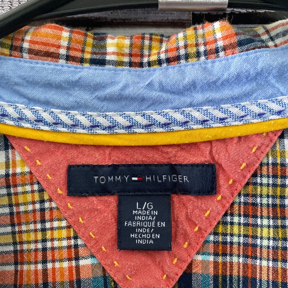 Tommy Hilfiger Women's Long-Sleeved Button-Down Top Size L Fitted Plaid Logo - Picture 6 of 7